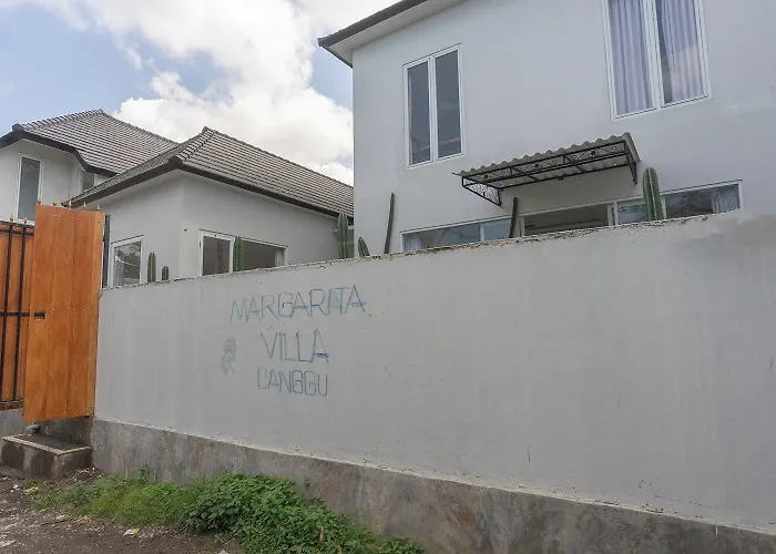 Margarita Villa *